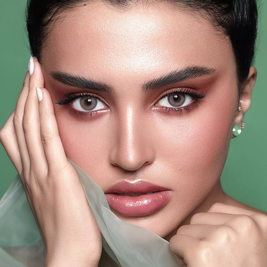 Bella Amber Gray